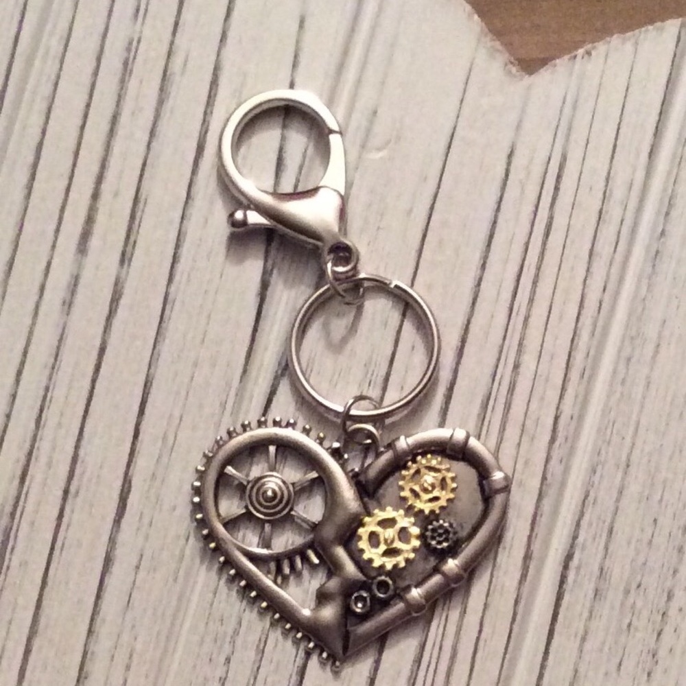 Mechanical Heart Keychain New